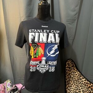 Reebok Black and Red Short Sleeve T-Shirt